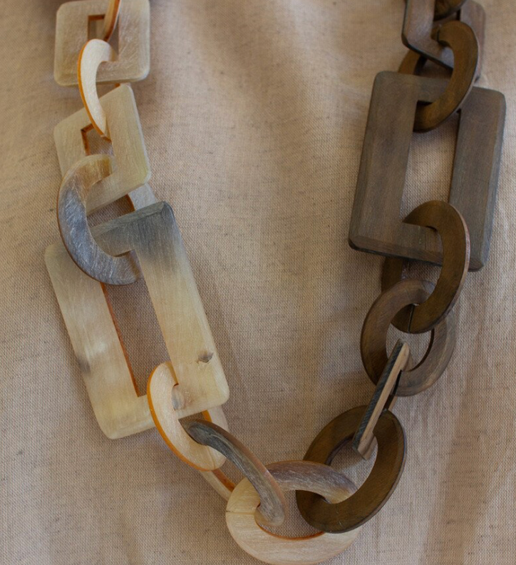 Two-Toned Horn Chain Necklace