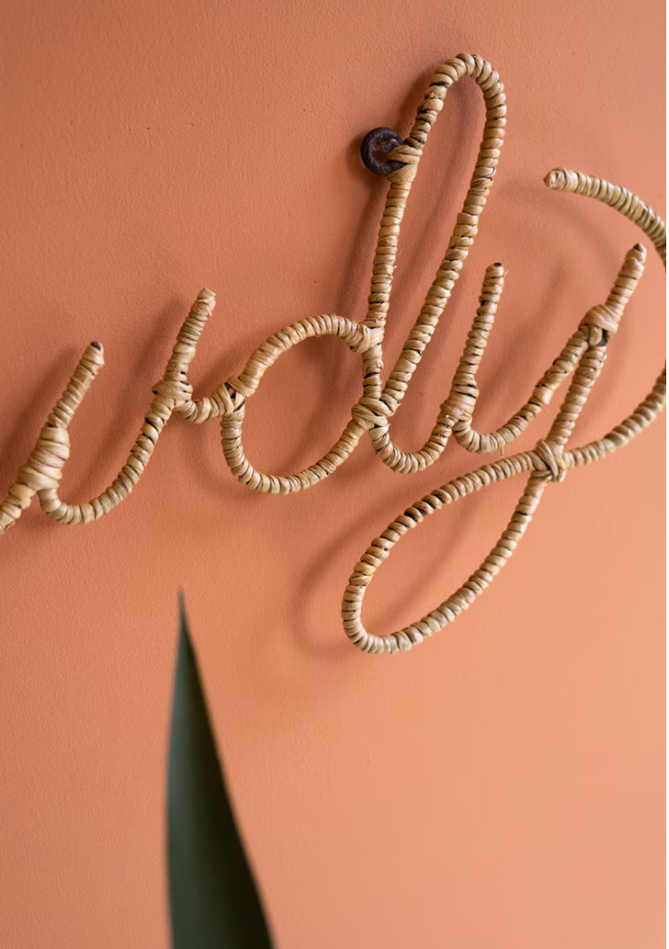 Seagrass and Iron "Howdy" Wall Decor
